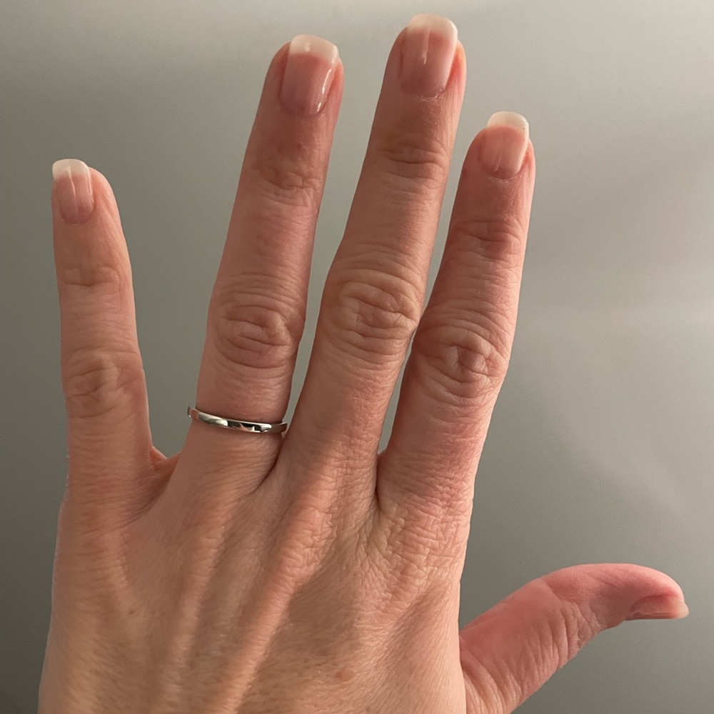 Tiffany & Co. 2mm platinum essential wedding band 6